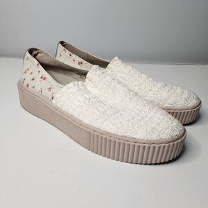 Lori Goldstein Off White Eyelet Floral Sabrine Slip-On Sneaker 8